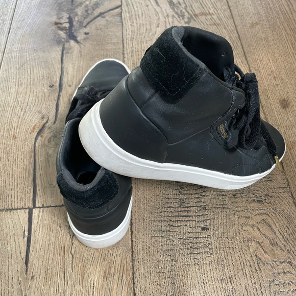 Adidas mid-high top.  Barely ever worn. - Picture 6 of 7